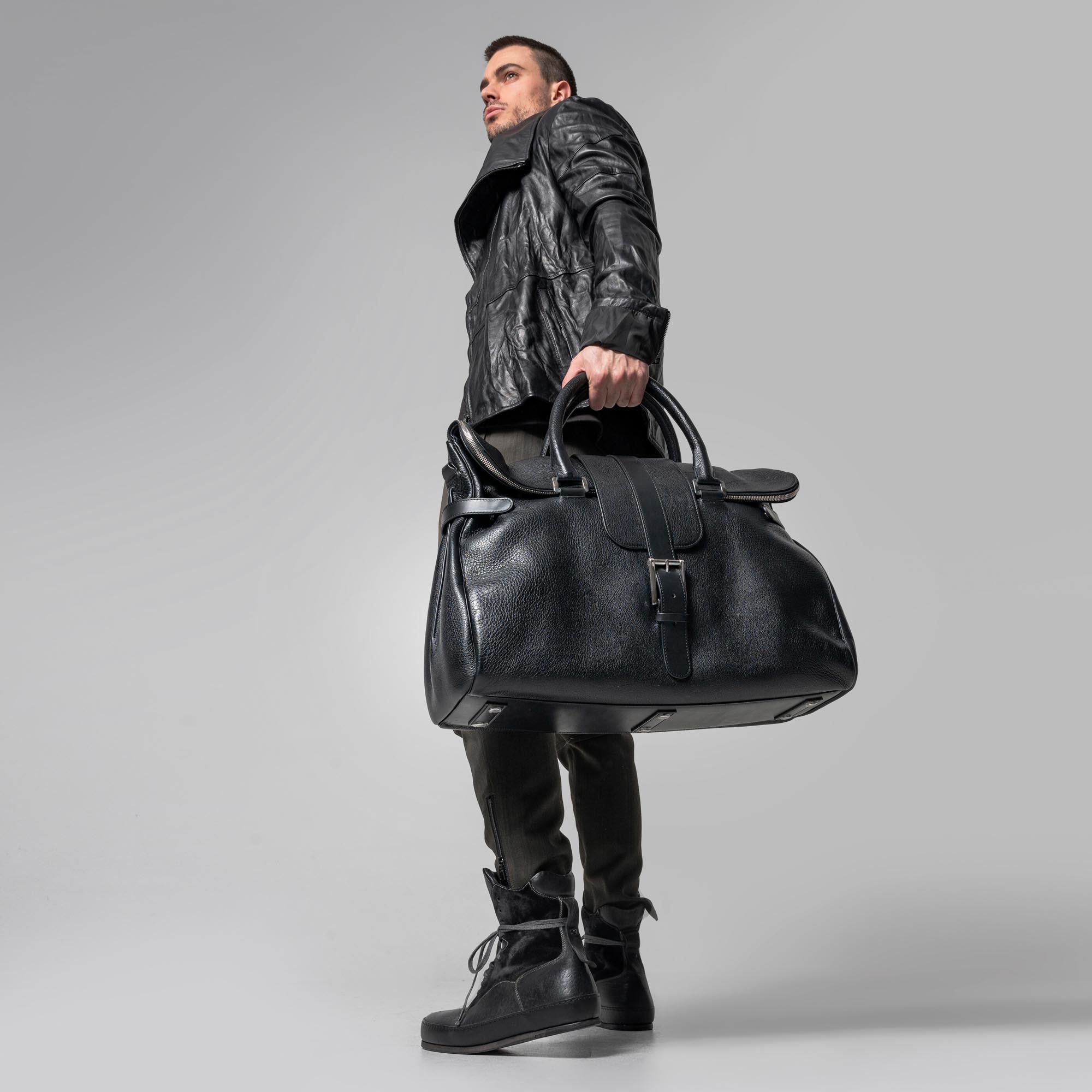 WBB 02 M BLACK LEATHER WEEKEND BAG