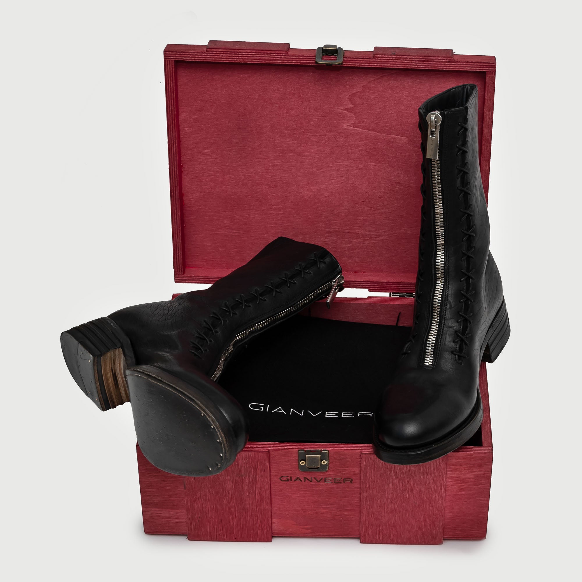 BCXZ 05 W Black Leather Boot