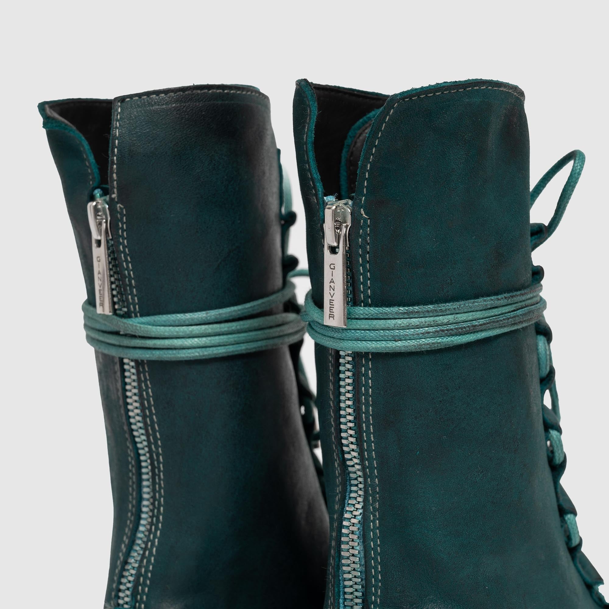 BDLZ 08 W Turquoise Leather Boot