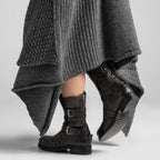 BCBZ 02 W Grey Leather Boot