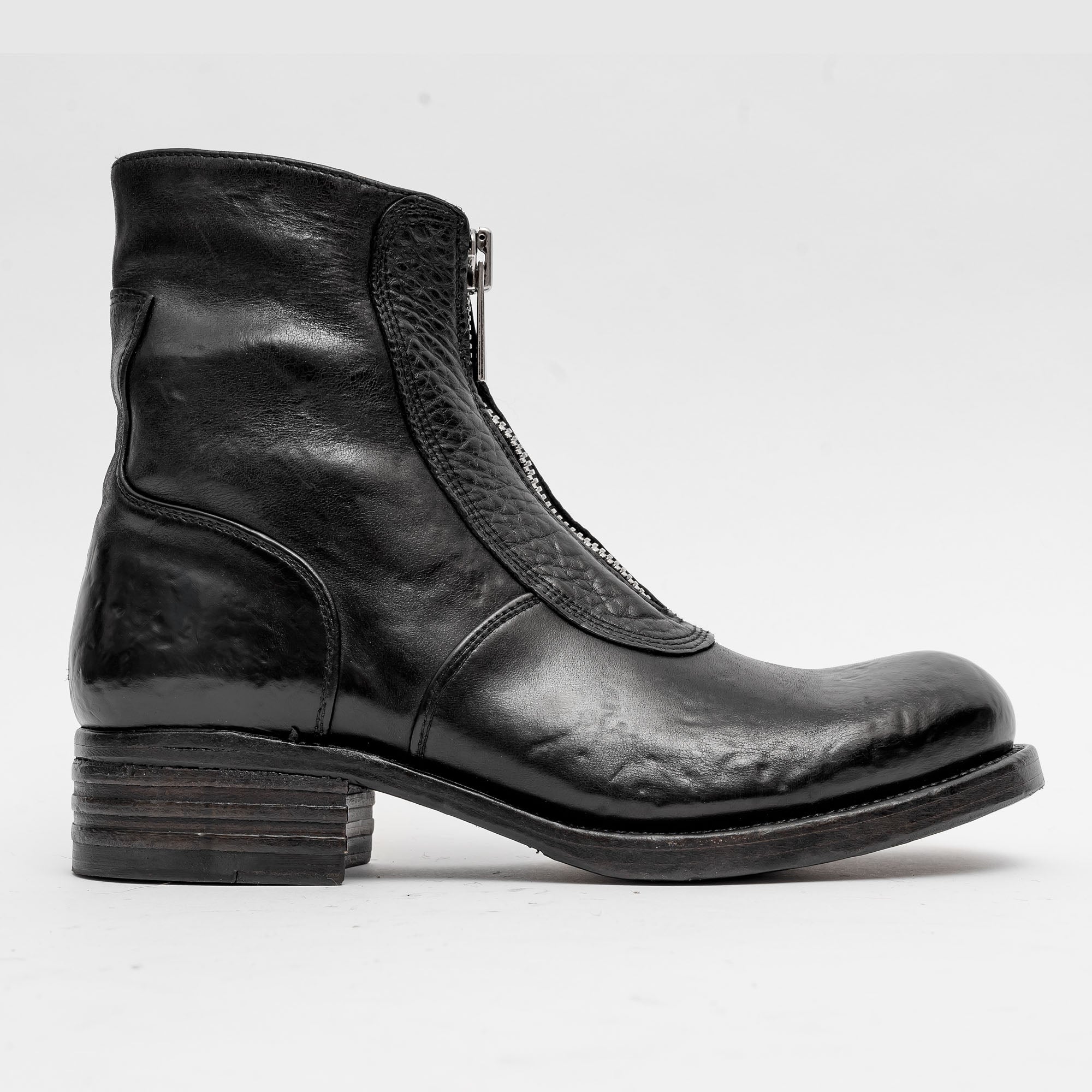 BCFZ 01 W Black Leather Boot