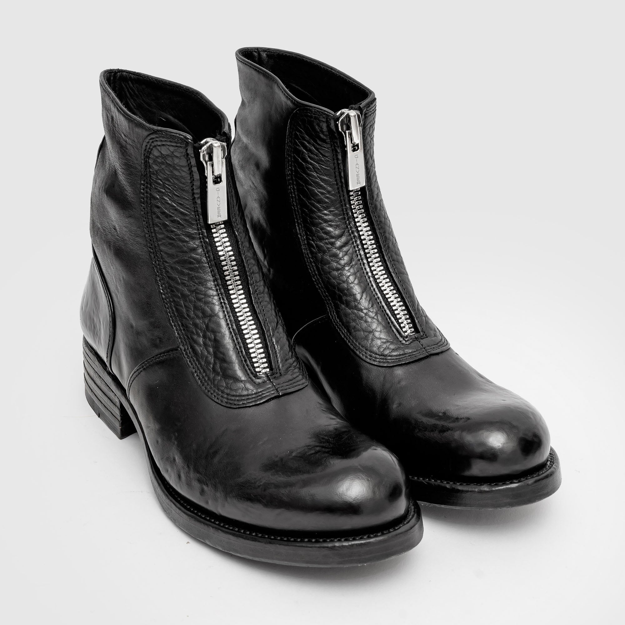 BCFZ 01 W Black Leather Boot