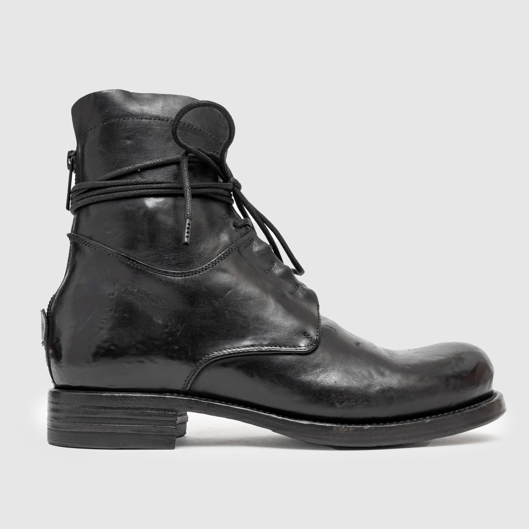 BCLZ 03 W Black Leather Boot