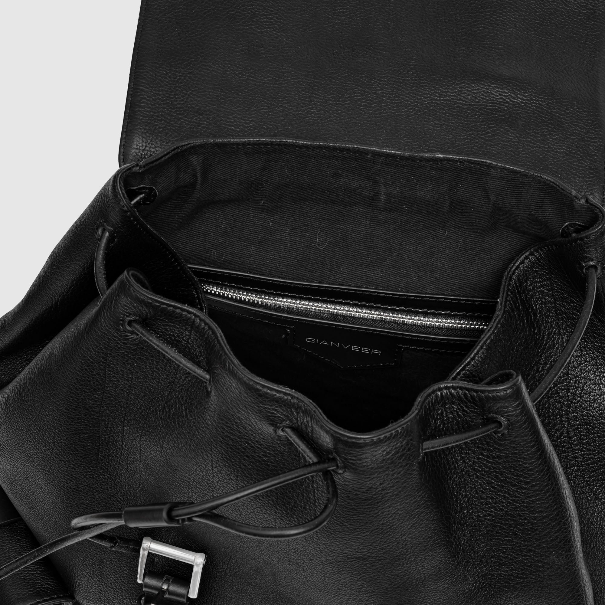 BPB 01 M Black Leather Backpack