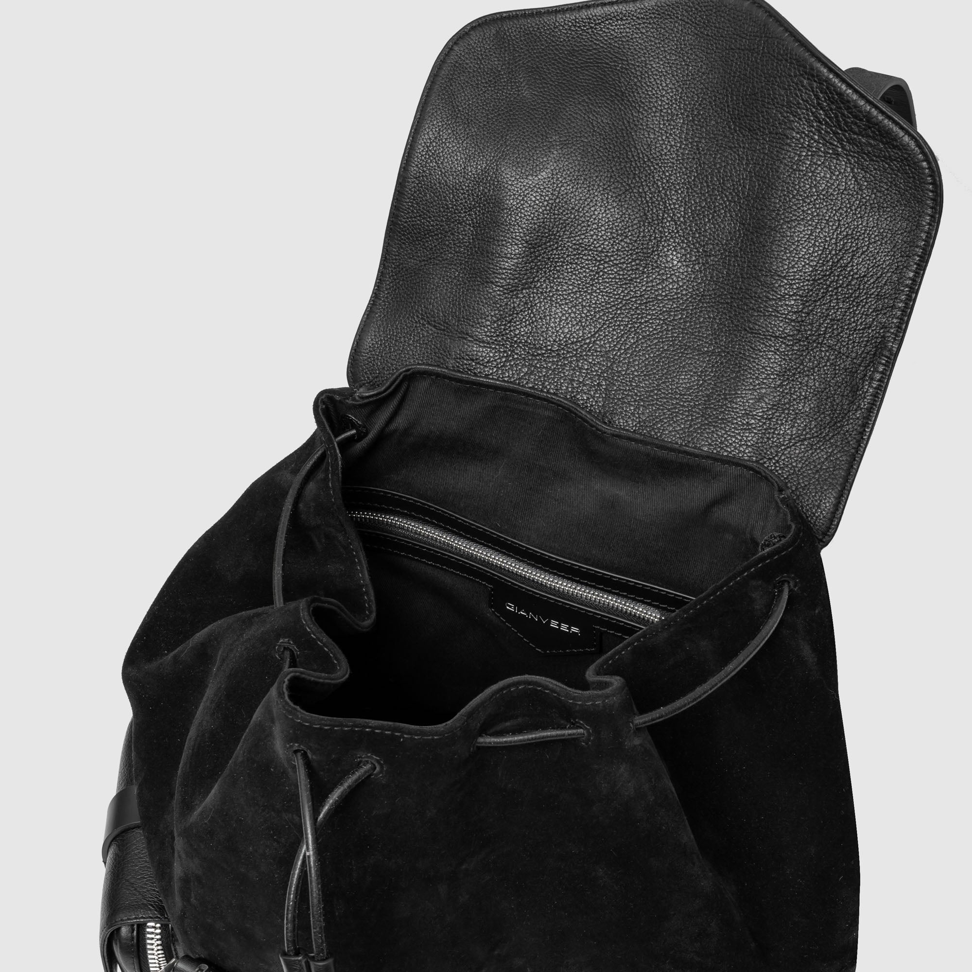 BPB 01 S/B M Black Leather Backpack