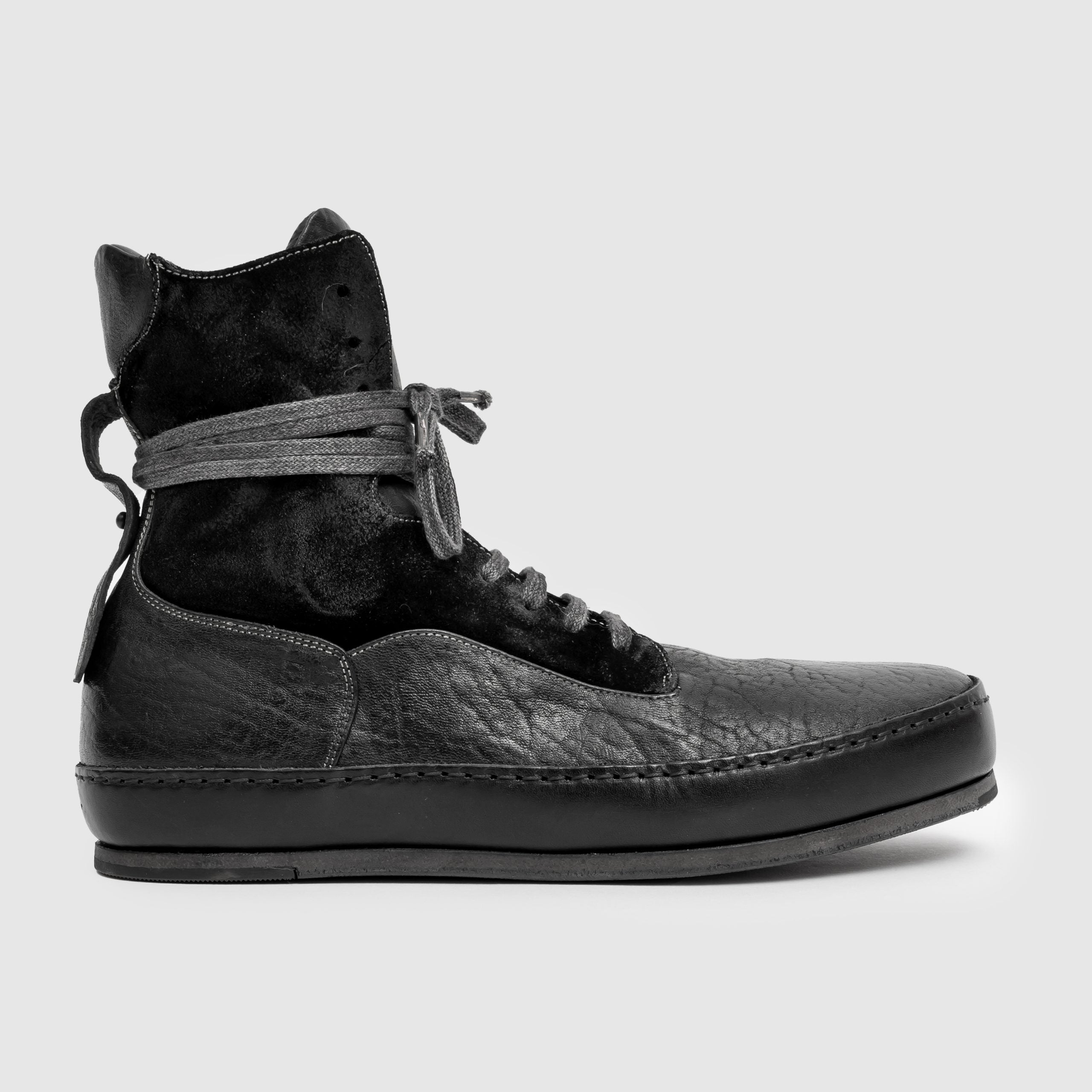 SHH 04 S/H M Black Suede Sneaker