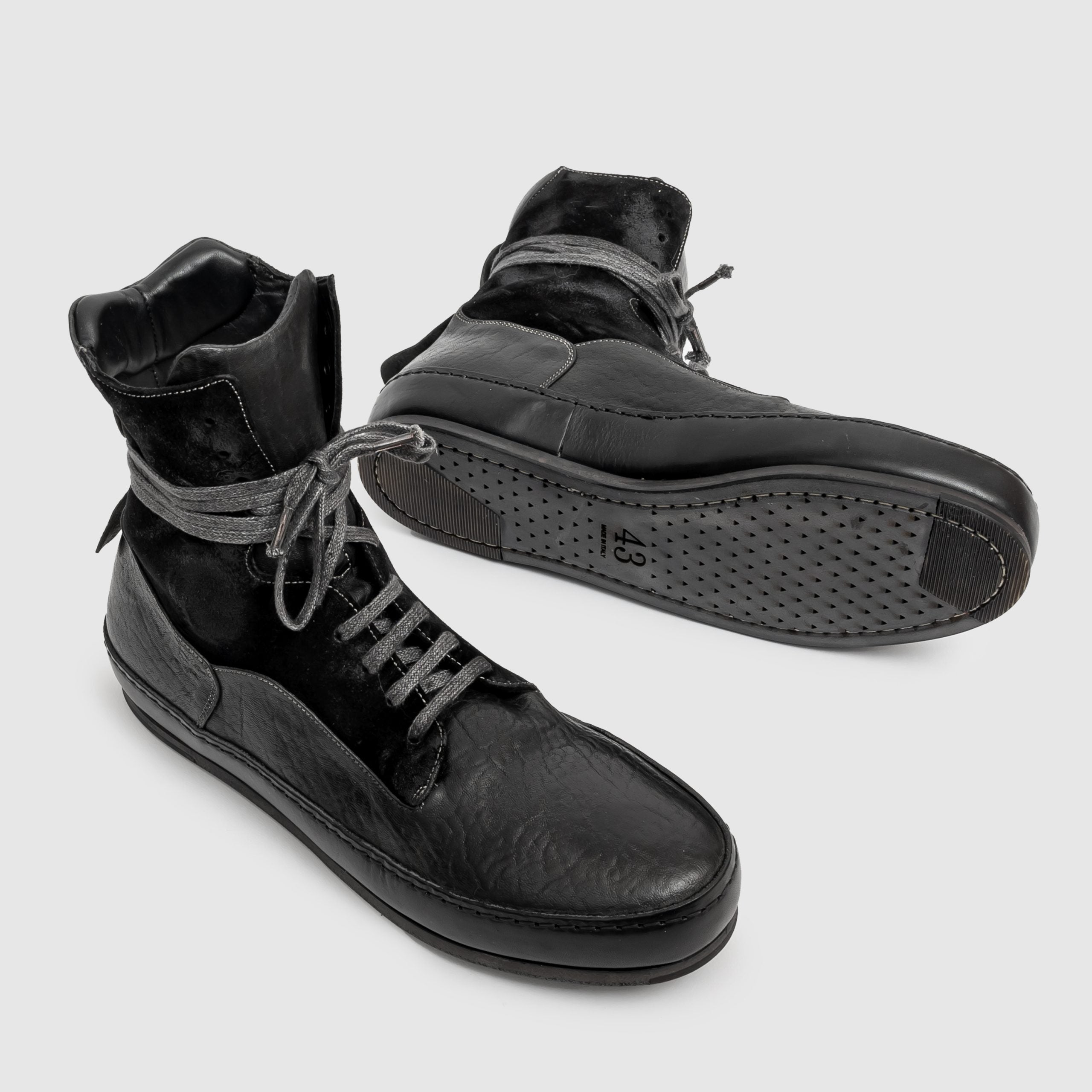 SHH 04 S/H M Black Suede Sneaker