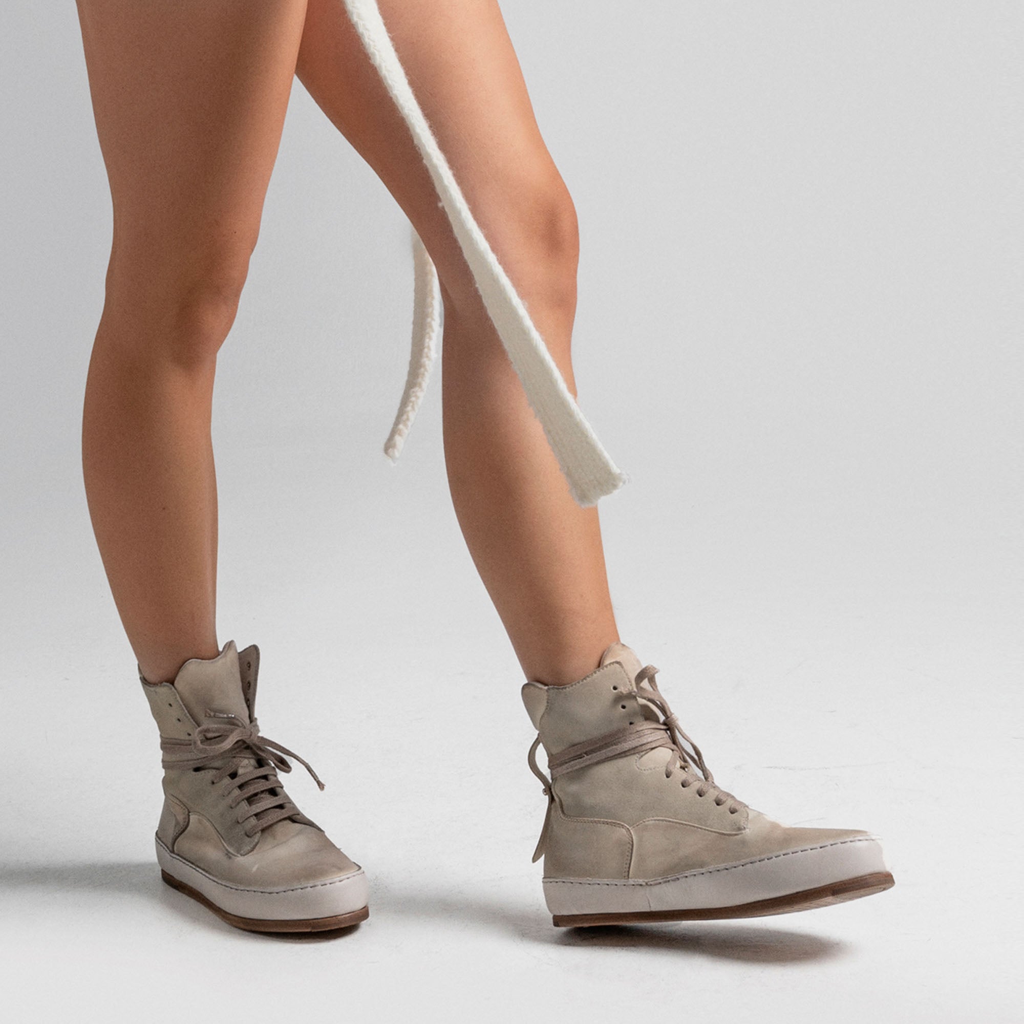 SHH 04 SH W Beige Leather Sneaker
