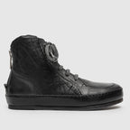 SHM 02 W Black Leather Sneaker