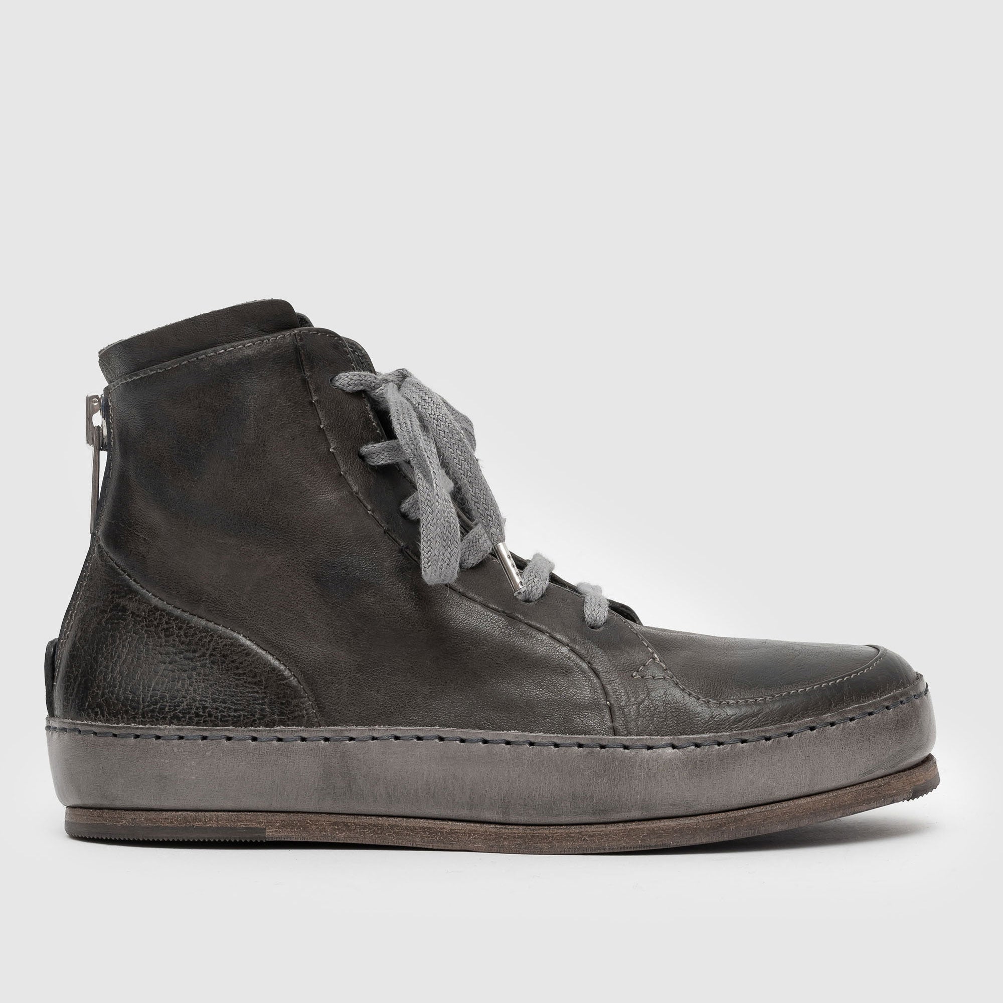 SHM 02 W Grey Leather Sneaker