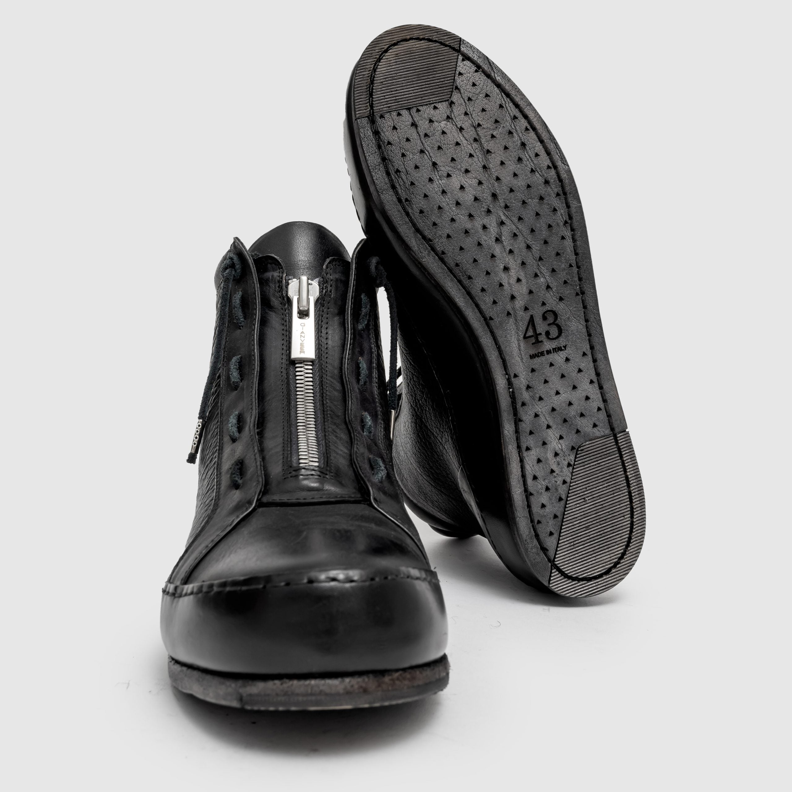 SHZ 03 M Black Leather Sneaker
